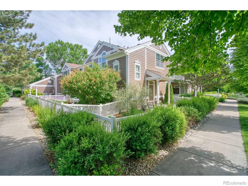 2011 Grays Peak Dr #201, Loveland, CO 80538
