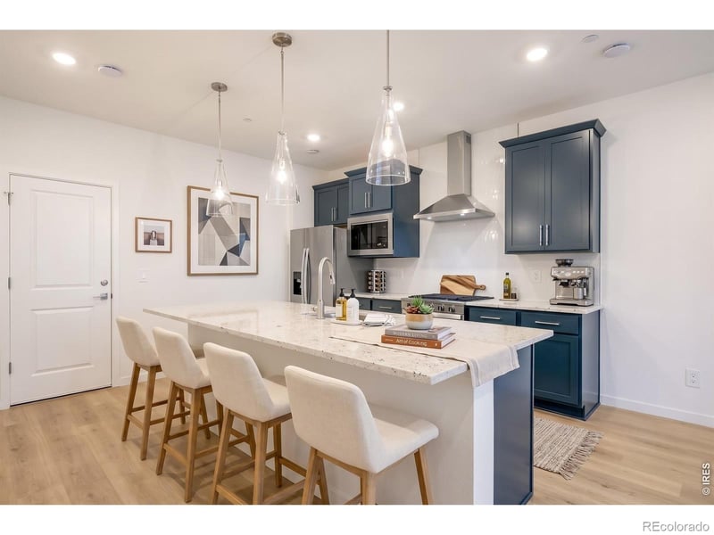 2817 Bear Springs Cir, Longmont, CO 80503
