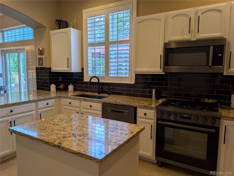 10655 Riverbrook Cir, Littleton, CO 80126