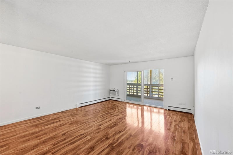 9155 Center Ave #12B, Denver, CO 80247