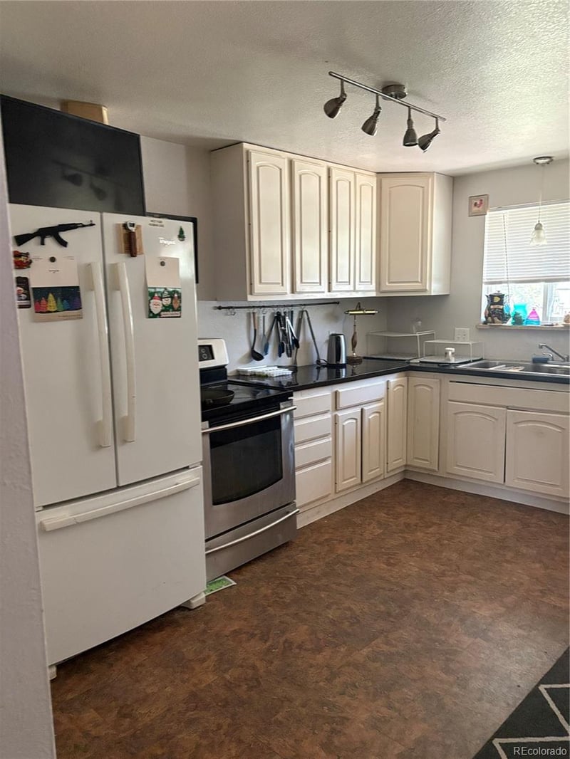 4595 Garland St, Wheat Ridge, CO 80033