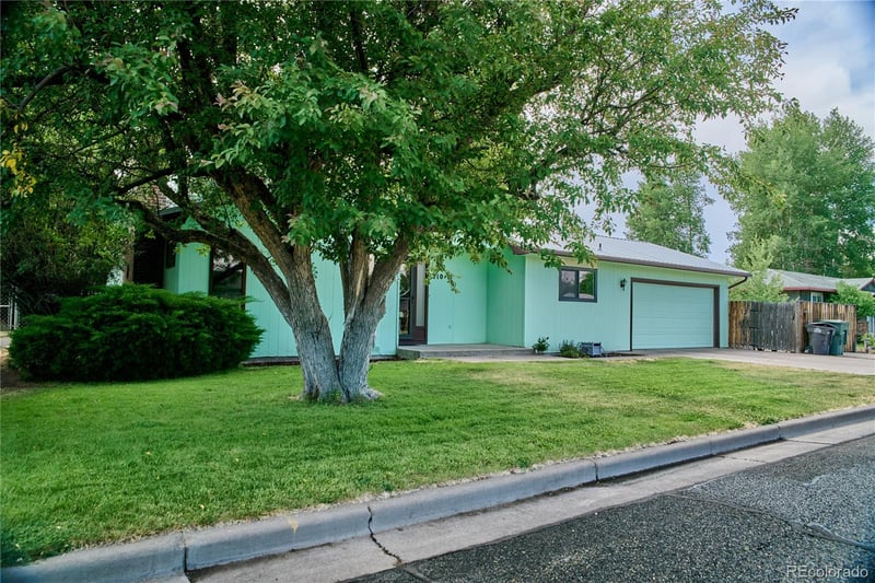 710 Plachy Dr, Alamosa, CO 81101