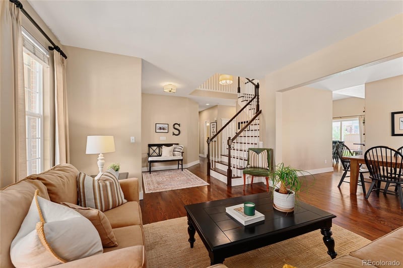 9441 S Hackberry Ln, Highlands Ranch, CO 80129
