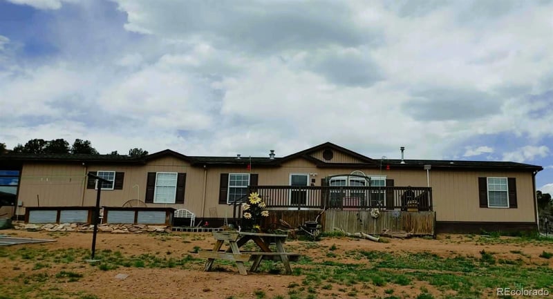 38 Choctaw Dr, Walsenburg, CO 81089