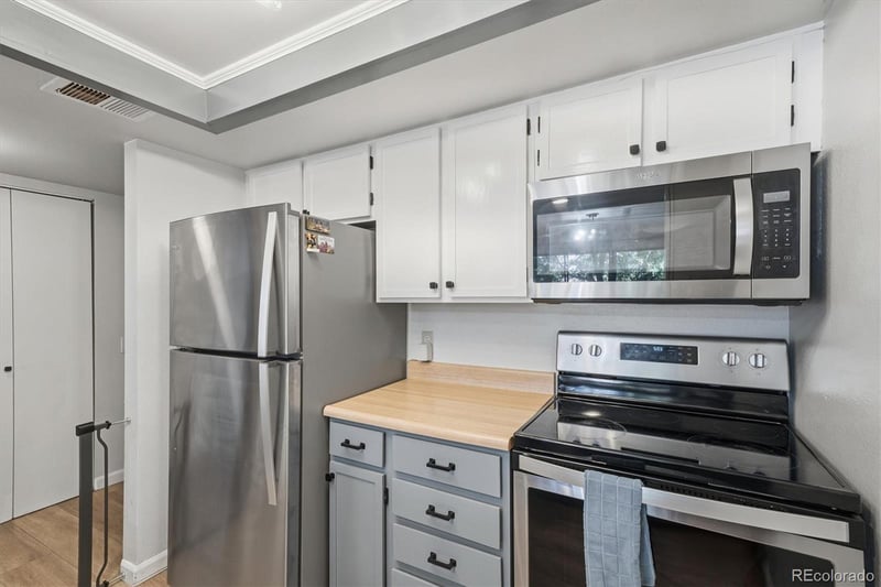 13902 E Stanford Cir #A06, Aurora, CO 80015