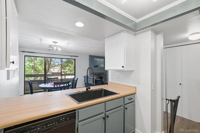 13902 E Stanford Cir #A06, Aurora, CO 80015