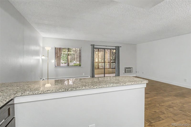 13890 Marina Dr #110, Aurora, CO 80014