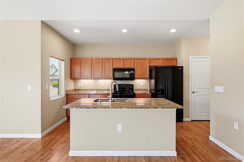 3582 E 124th Pl, Thornton, CO 80241