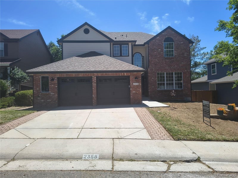 2358 Weatherstone Cir, Littleton, CO 80126