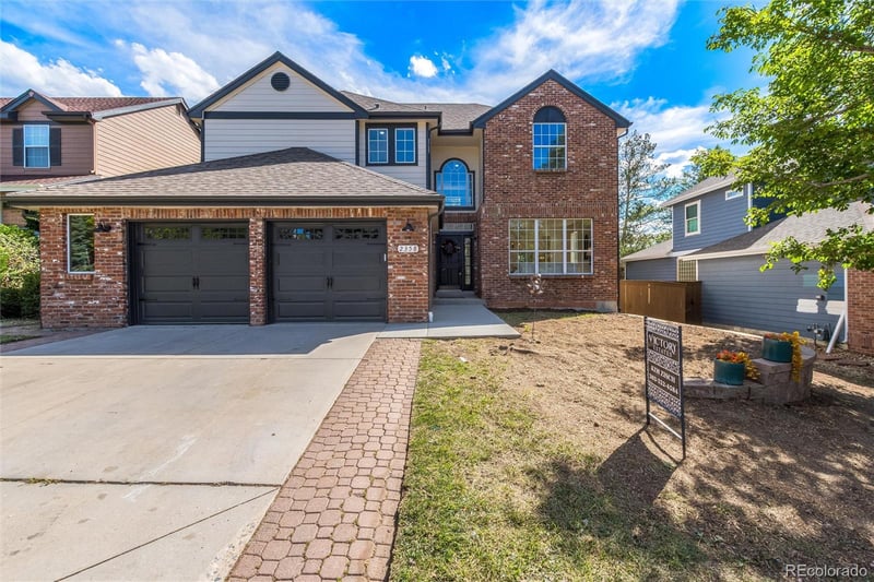 2358 Weatherstone Cir, Littleton, CO 80126