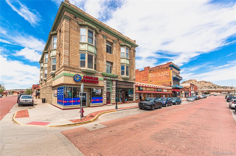401-407 Commercial St, Trinidad, CO 81082