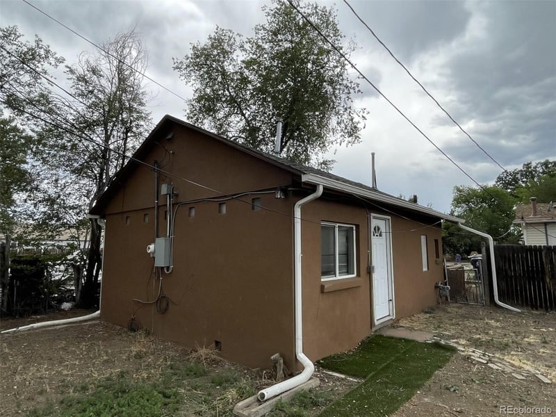 372 Stuart St, Denver, CO 80219