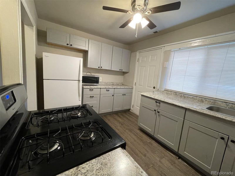 372 Stuart St, Denver, CO 80219