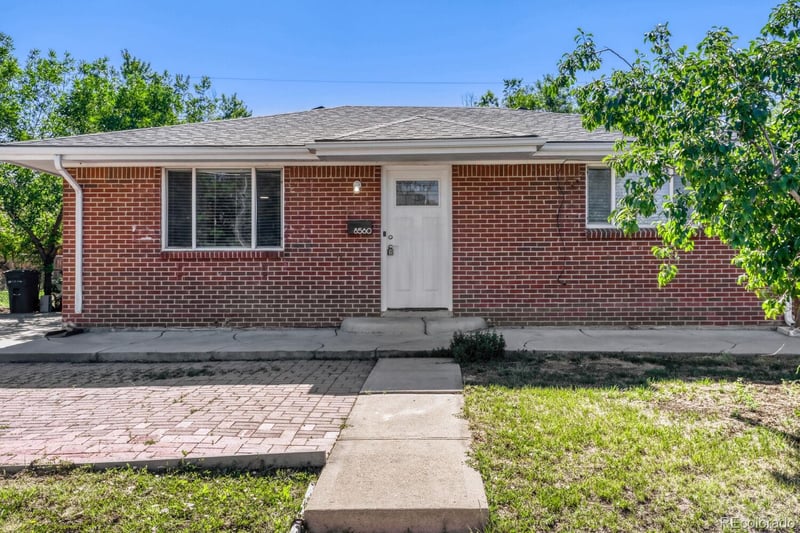 8560 Essex St, Denver, CO 80229