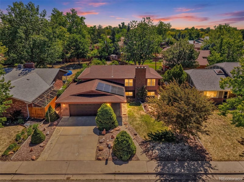 1260 Moline St, Aurora, CO 80012