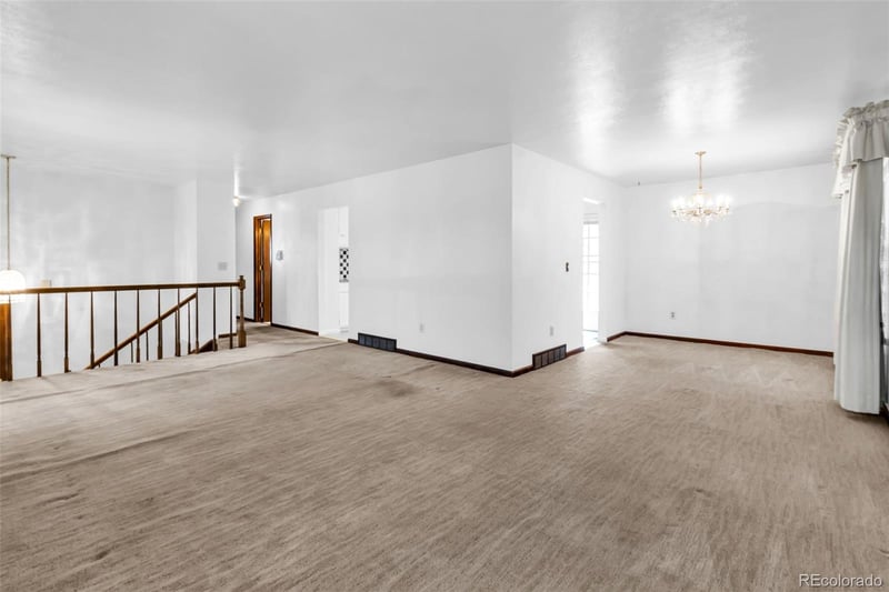 1260 Moline St, Aurora, CO 80012