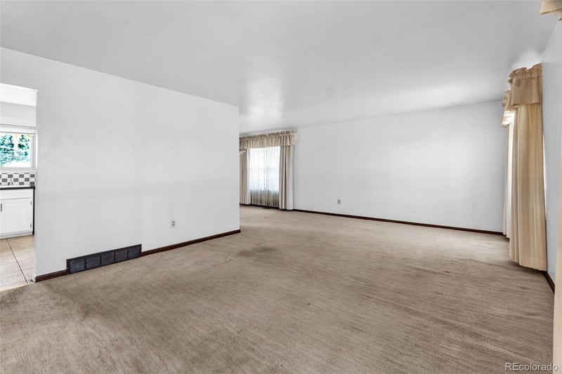 1260 Moline St, Aurora, CO 80012