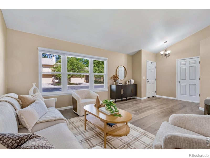 907 Shire Ct, Fort Collins, CO 80526