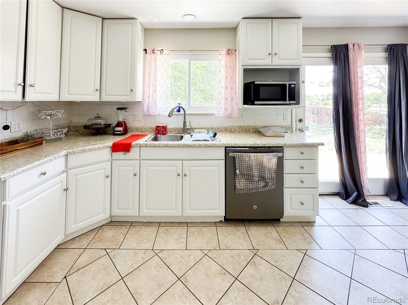 17891 Florida Ave, Aurora, CO 80017