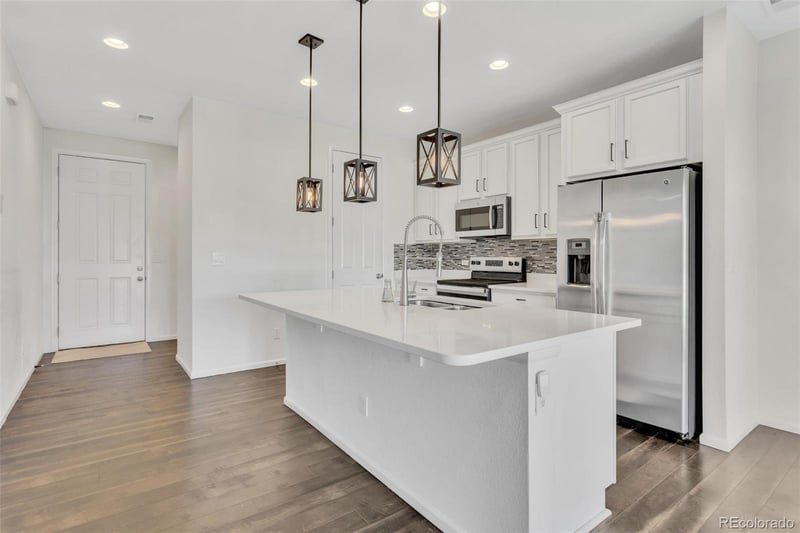 22330 Mansfield Pl, Aurora, CO 80018