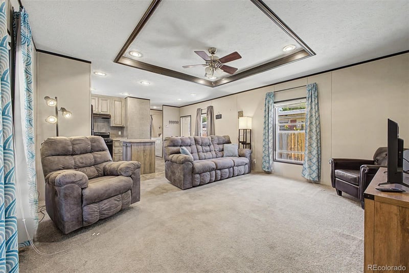 8201 S Santa Fe Dr Lot 184, Littleton, CO 80120