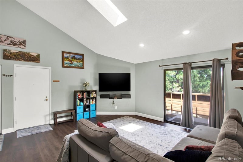 3345 Ammons St #5-202, Lakewood, CO 80227