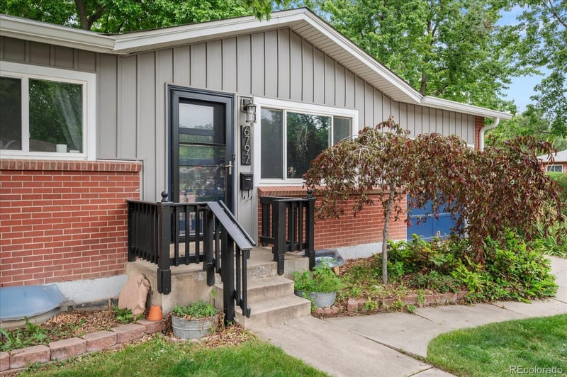 6797 Lee St, Arvada, CO 80004