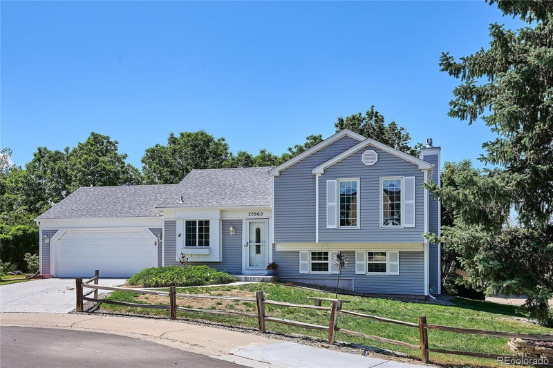 20960 Ida Ave, Centennial, CO 80015