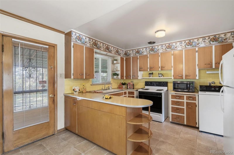 5845 W 37th Ave, Denver, CO 80212