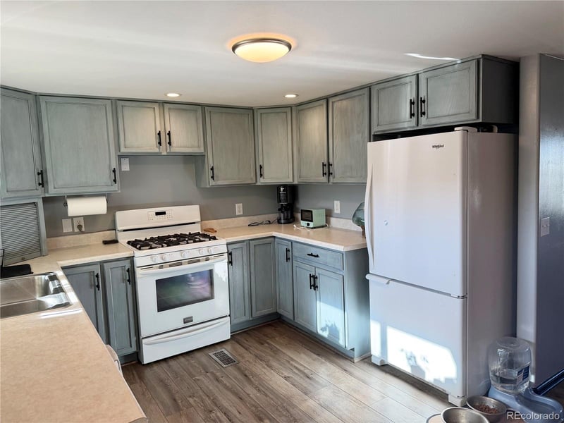 279 5th Ave, Byers, CO 80103