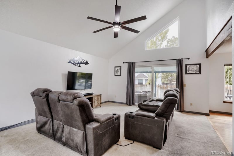 18555 Saratoga Pl, Aurora, CO 80015