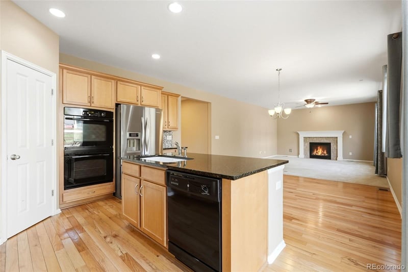 5040 S Netherland St S, Centennial, CO 80015
