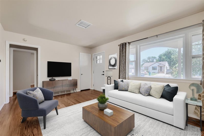 3275 S Fox St, Englewood, CO 80110
