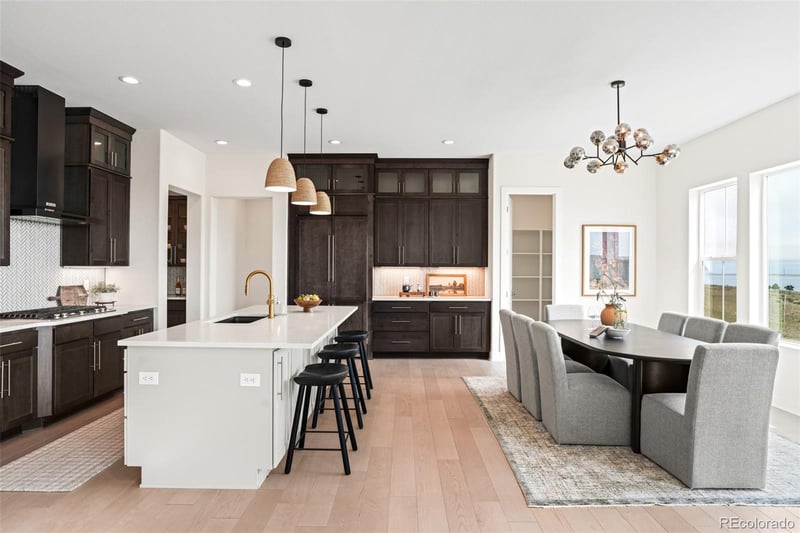 6638 White Crow Ct, Aurora, CO 80016