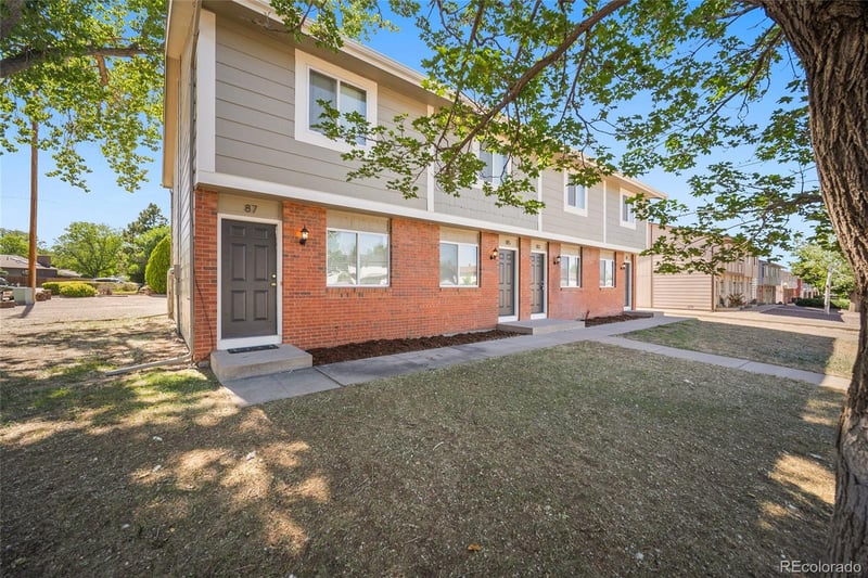 81 Castle Royal Dr #87, Pueblo, CO 81005