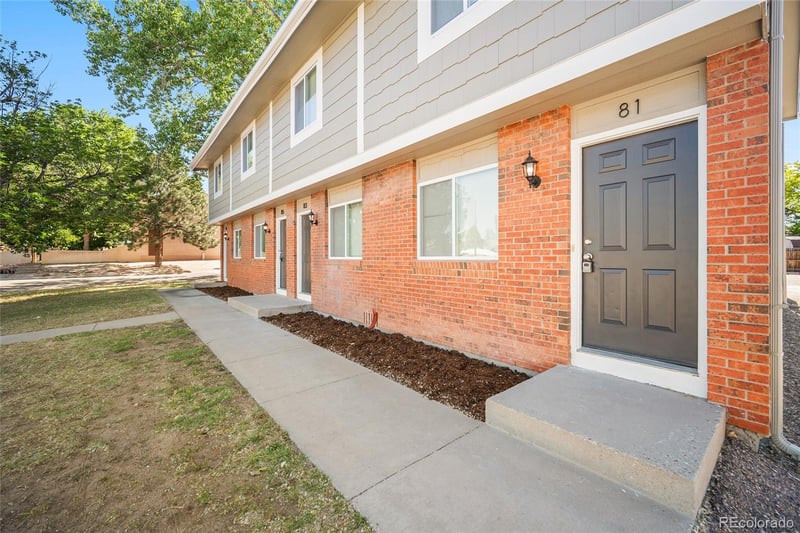 81 Castle Royal Dr #87, Pueblo, CO 81005
