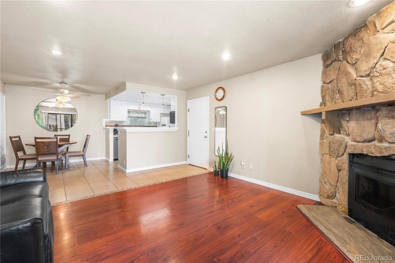 921 Walden St #105, Aurora, CO 80017