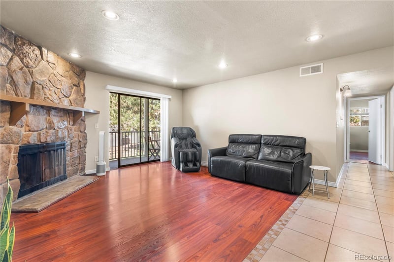921 Walden St #105, Aurora, CO 80017