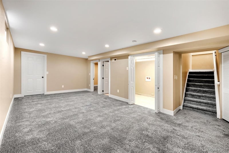 3178 S Dayton Ct, Denver, CO 80231