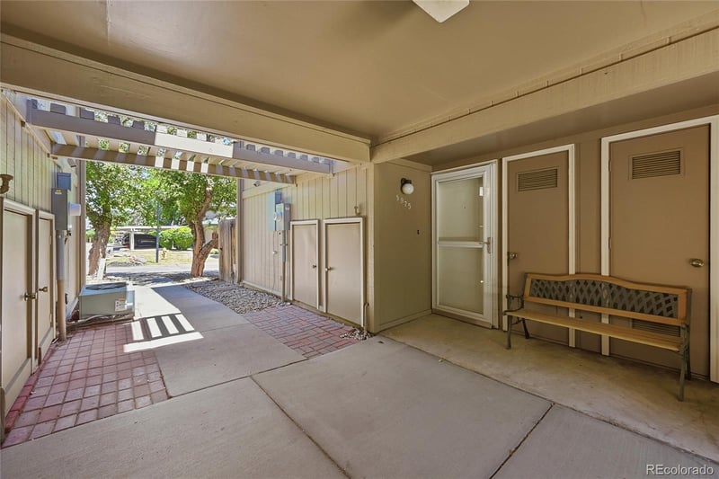 5975 Willow Way, Englewood, CO 80111