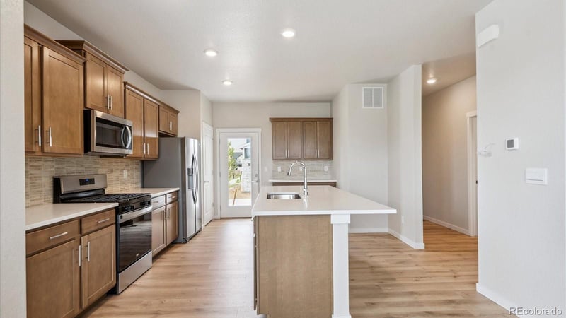 343 Bersshine St, Watkins, CO 80137