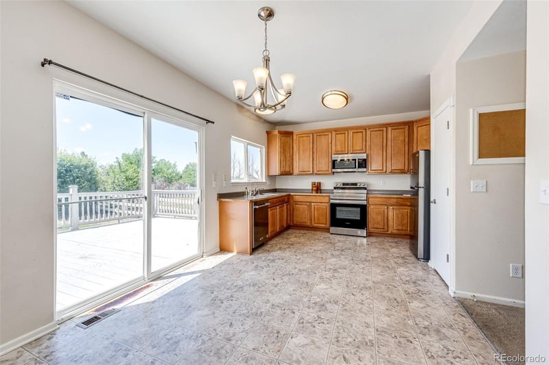 24621 Kansas Cir, Aurora, CO 80018