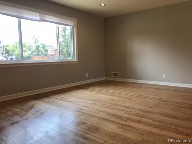 2285 Noble St, Centennial, CO 80121
