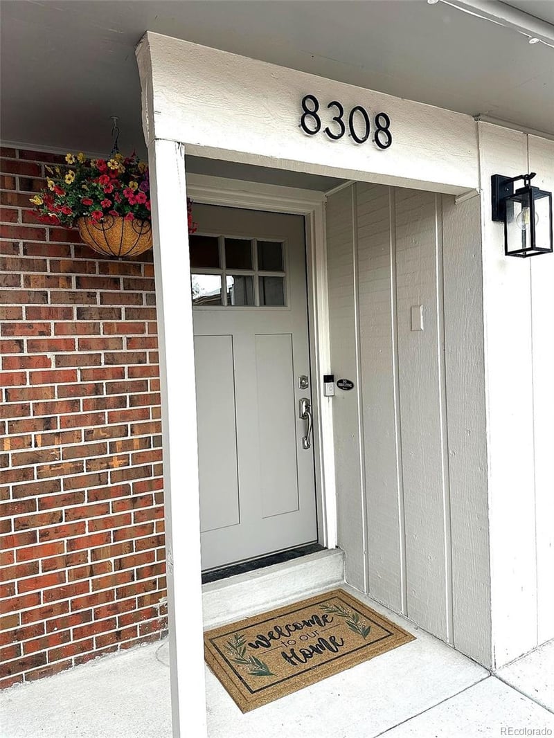 8308 72nd Ave, Arvada, CO 80005