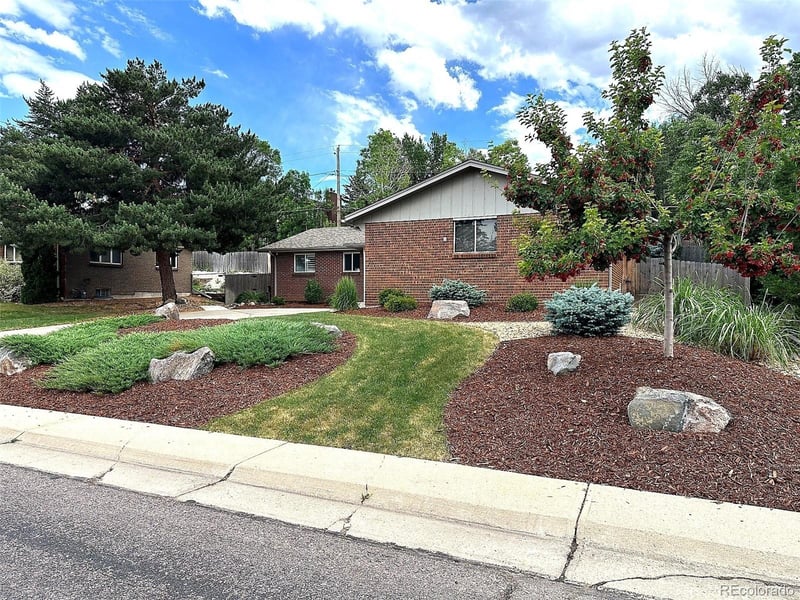 8308 72nd Ave, Arvada, CO 80005