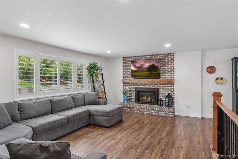 8308 72nd Ave, Arvada, CO 80005