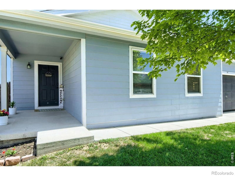 260 Lonewolf Dr, Brighton, CO 80603