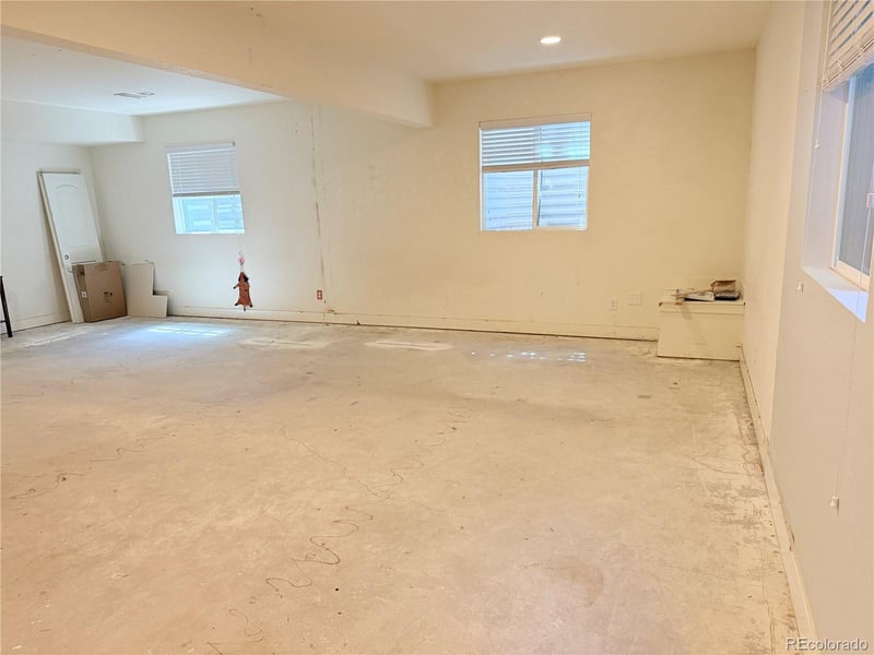 6364 Harvest St, Aurora, CO 80016