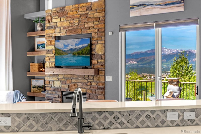 13896 Windy Oaks Rd, Colorado Springs, CO 80921
