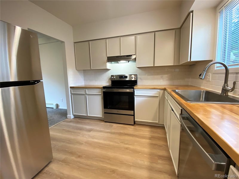 28003 Iris Dr, Evergreen, CO 80439